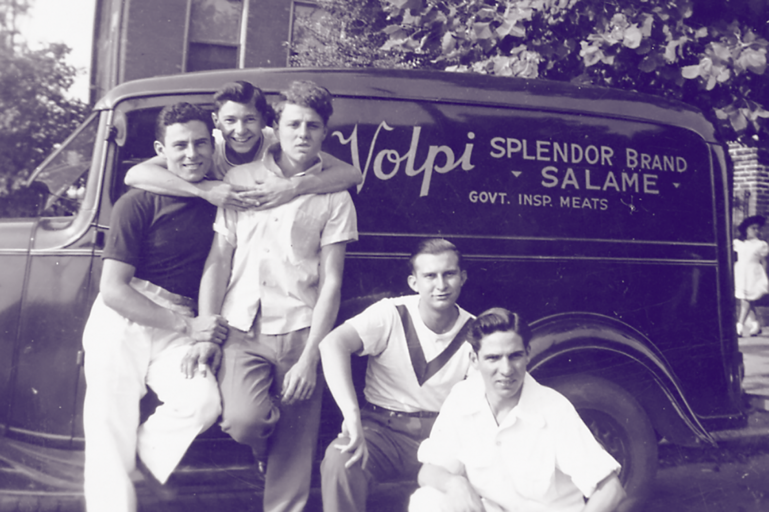 Armando  Volpi car duotone 1920px
